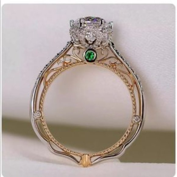 Lovely 925 Silver Simulated White Sapphire Ring - Picture 11 of 12